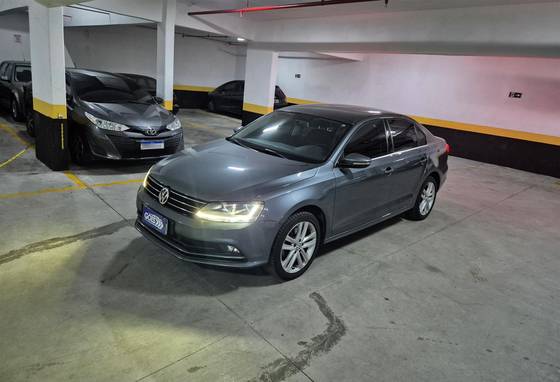 VOLKSWAGEN JETTA 2.0 TSI HIGHLINE 211CV GASOLINA 4P TIPTRONIC
